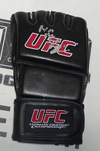 Ryan Jimmo Aláírt UFC Kesztyű PSA/DNS-COA Autogramot 174 161 149 Ultimate Fighter - Dedikált UFC Kesztyű